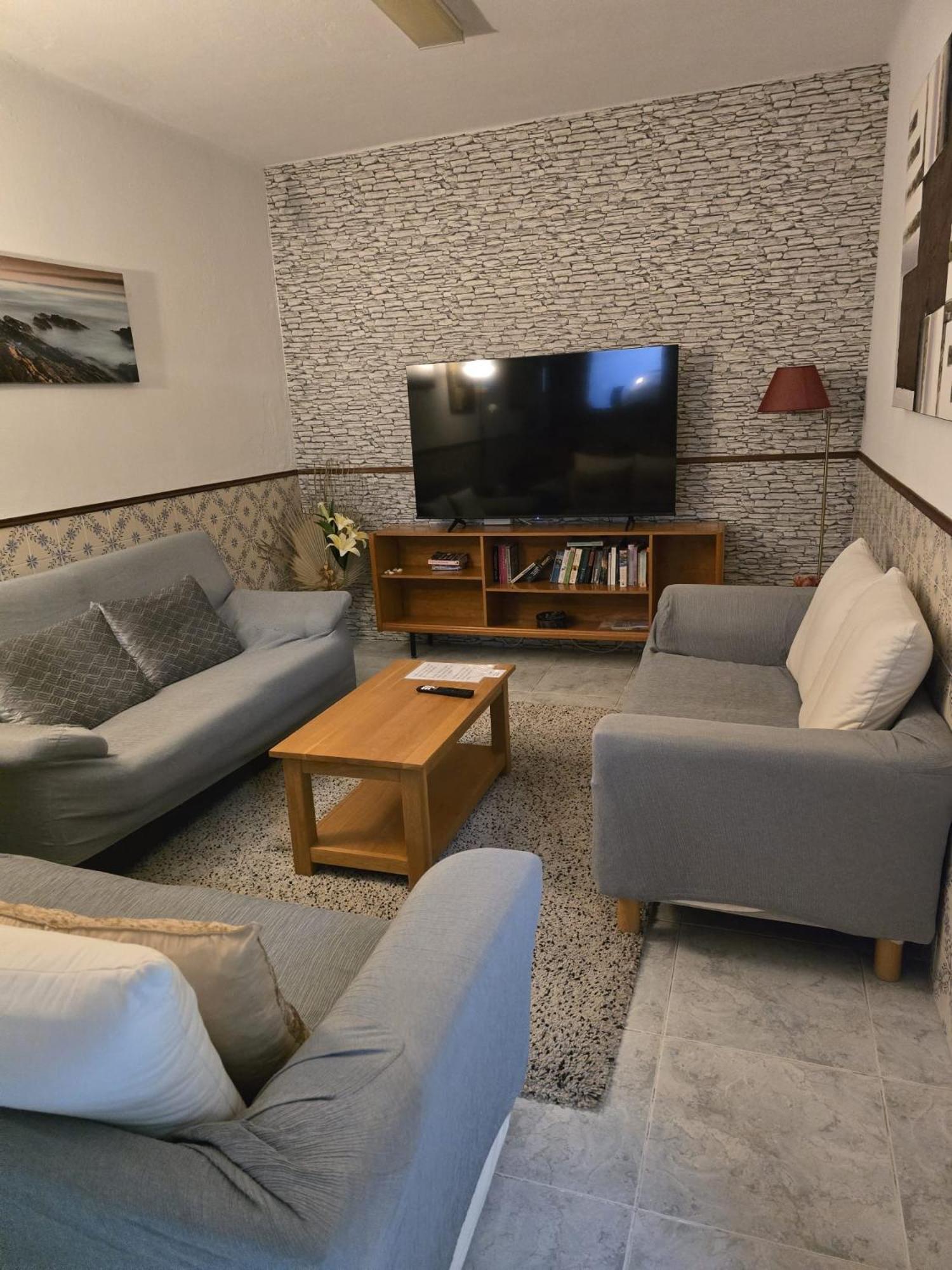 Sunny House Hostel ลากอส ภายนอก รูปภาพ