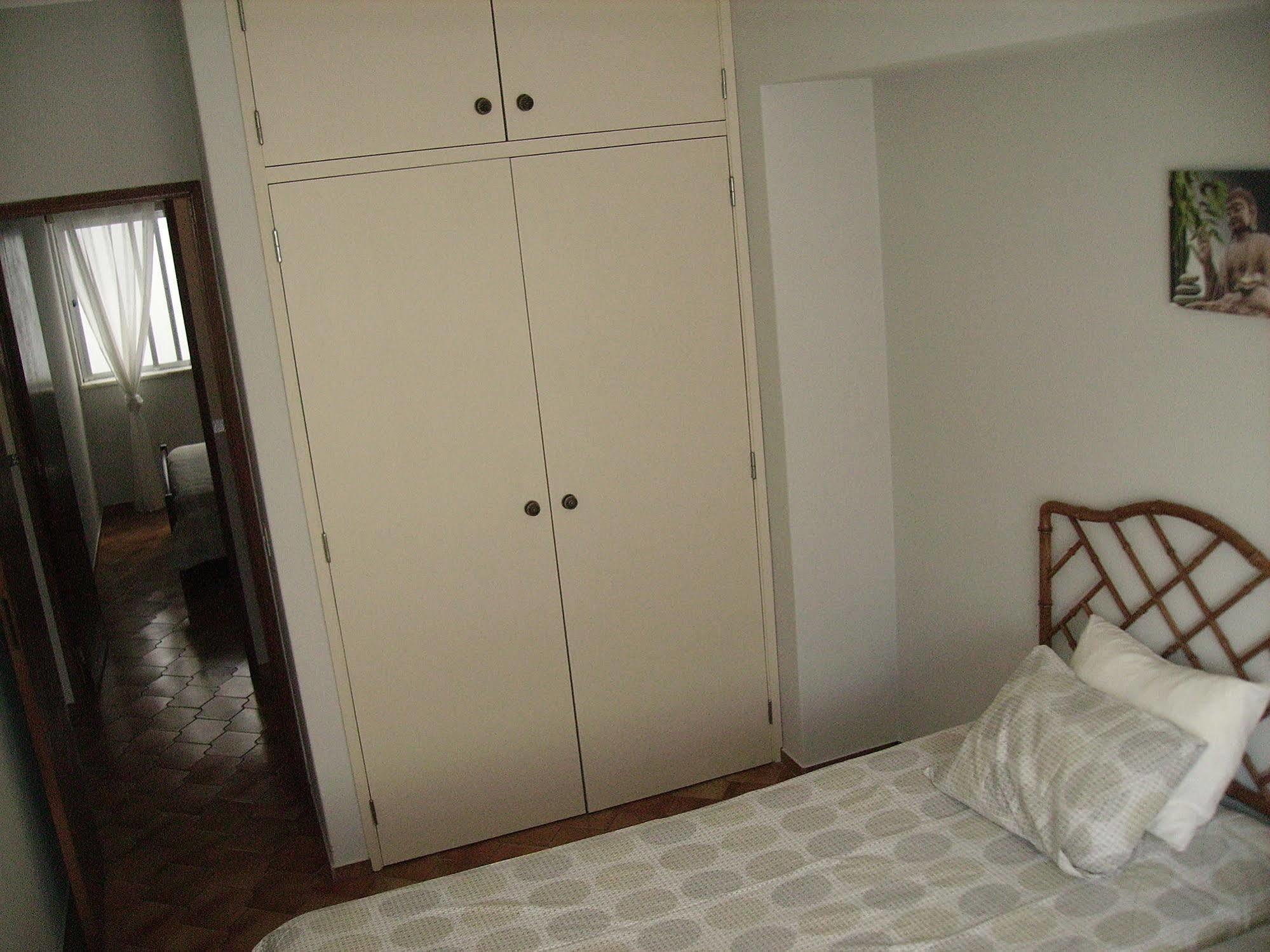 Sunny House Hostel ลากอส ภายนอก รูปภาพ